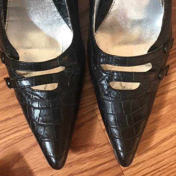 JG HOOK Shoes Crocodile Embroidered Leather Pumps Poshmark
